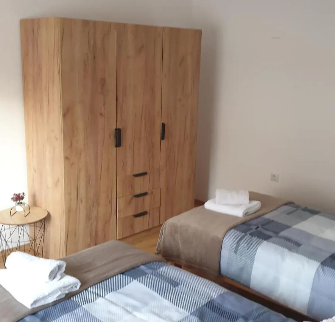Apartman Basarac Gracac  Apartment